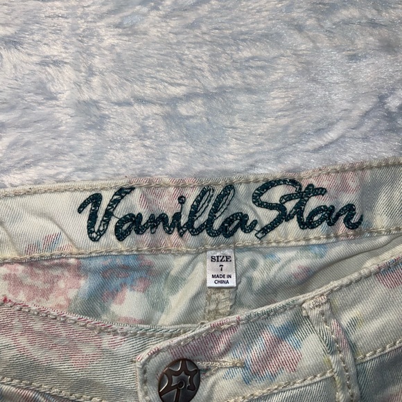 ✨️Vanilla Star Jeans with Floral Pattern - Picture 3 of 6
